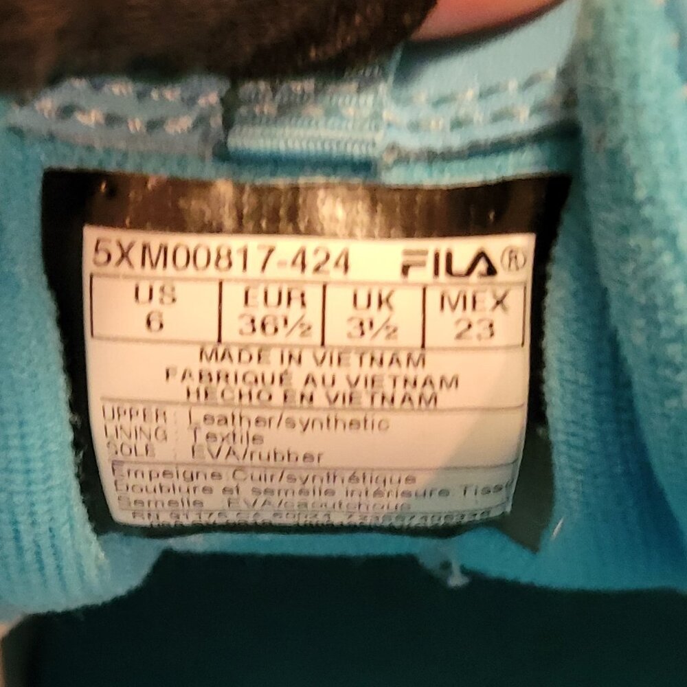 EUC Fila Disrupter 2 Blue and White BACK TO SCHOOL - Picture 3 of 4